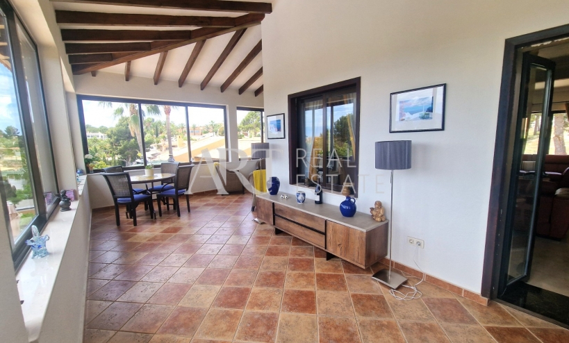 Resale - Villa - Alfas del Pí