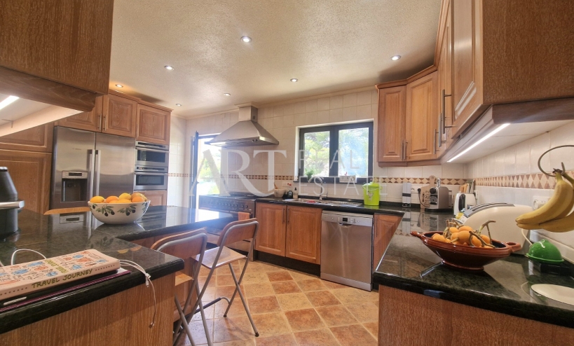 Resale - Villa - Alfas del Pí