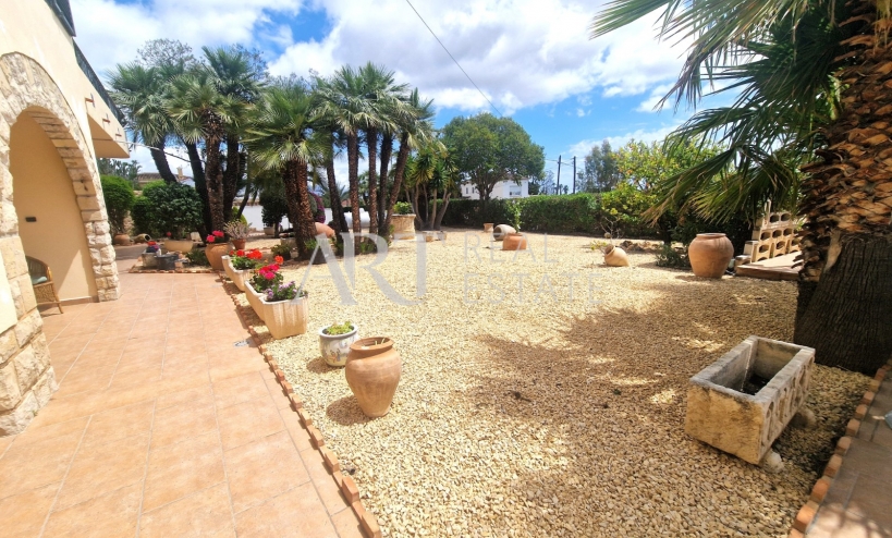 Resale - Villa - Alfas del Pí