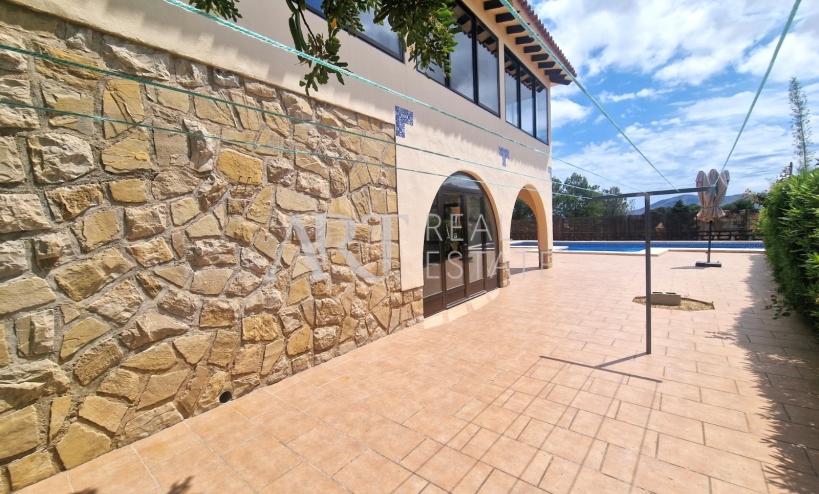 Resale - Villa - Alfas del Pí