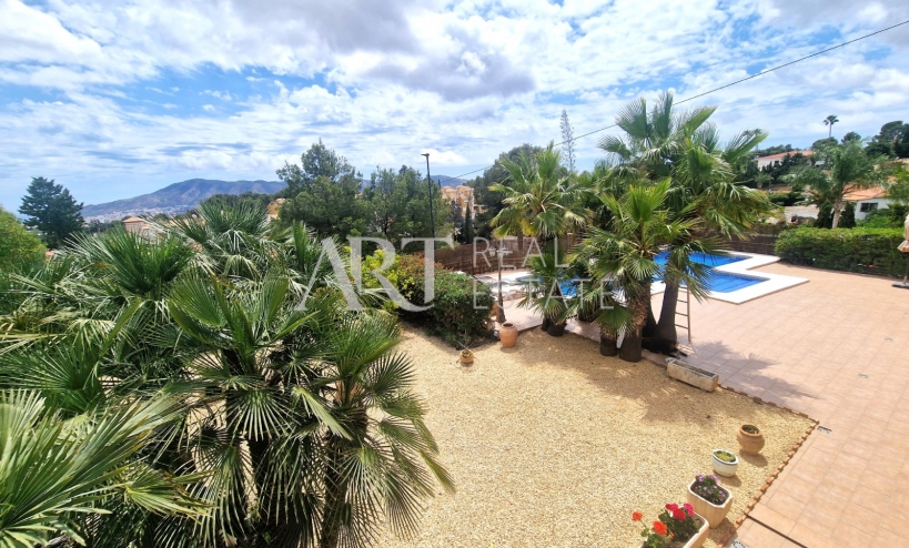 Resale - Villa - Alfas del Pí
