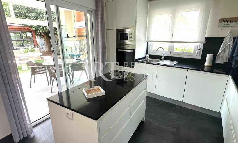 Resale - Villa - Albir