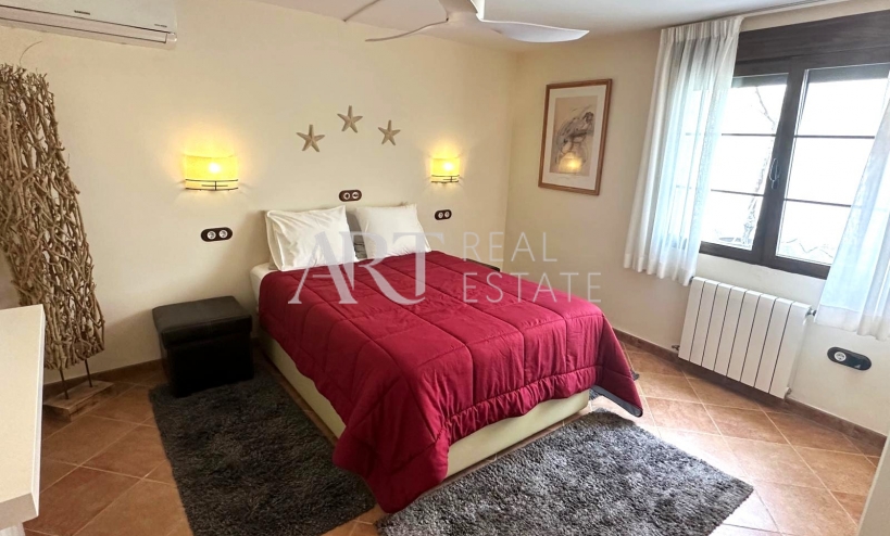 Resale - Villa - Albir