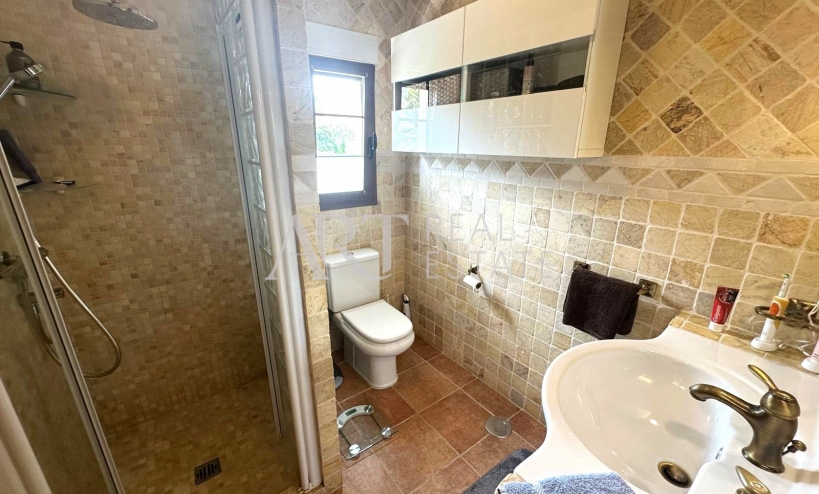 Resale - Villa - Albir