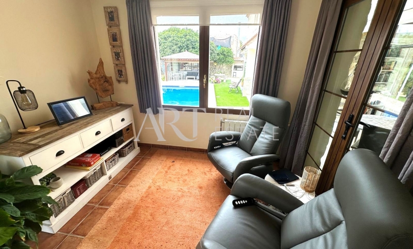 Resale - Villa - Albir