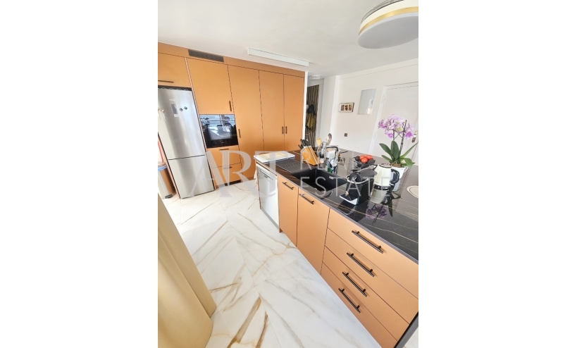Resale - Apartment / flat - Albir