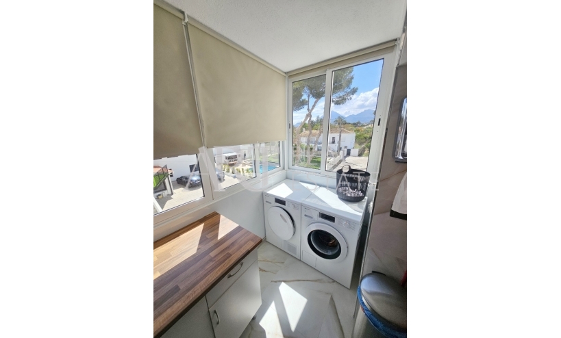 Resale - Apartment / flat - Albir