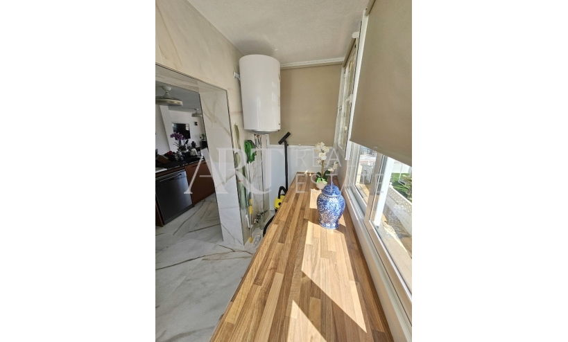 Resale - Apartment / flat - Albir