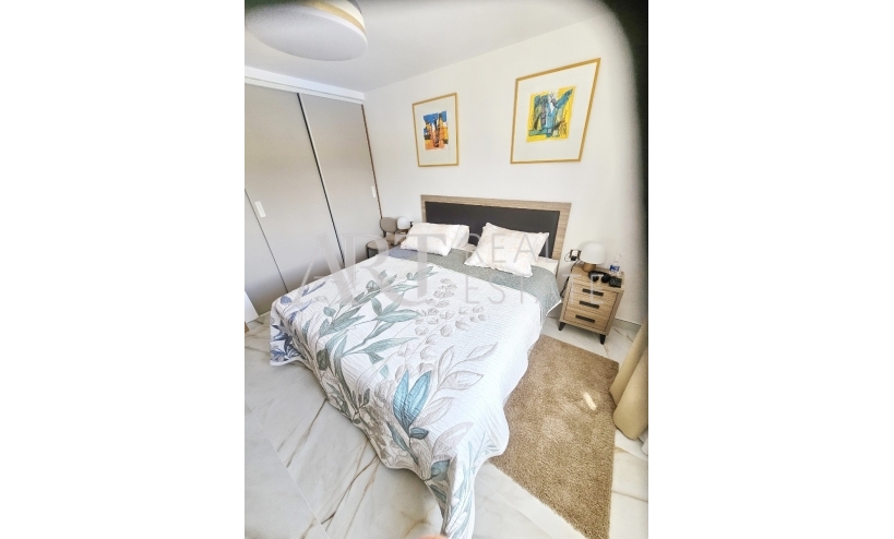 Resale - Apartment / flat - Albir