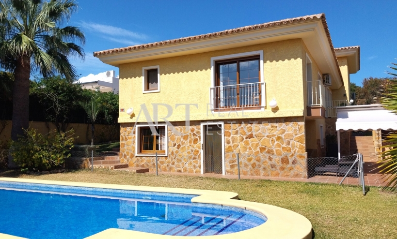 Videresalg - Villa - La Nucía