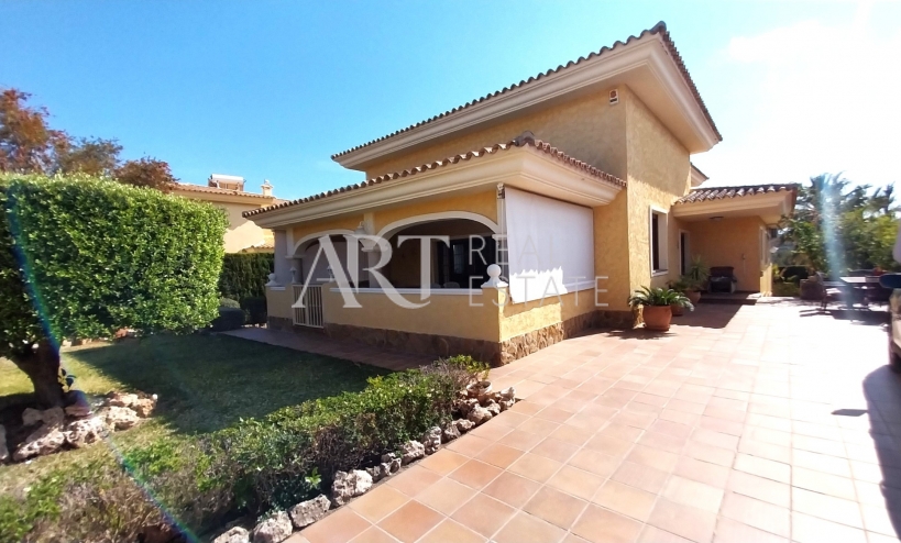 Videresalg - Villa - La Nucía