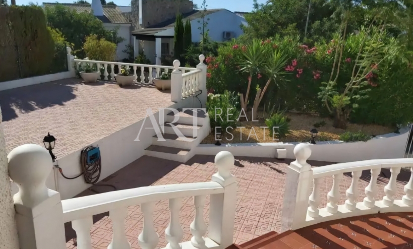Videresalg - Villa - La Nucía