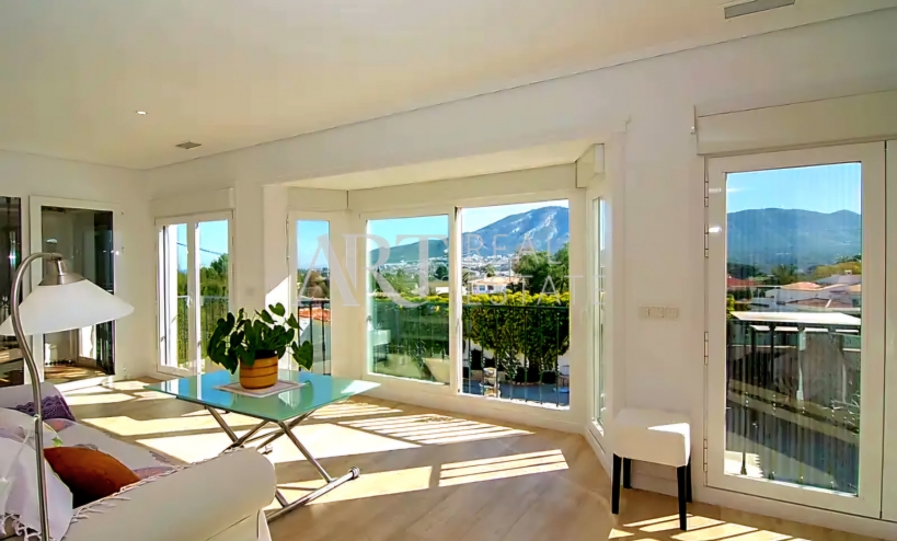 Resale - Villa - Alfas del Pí