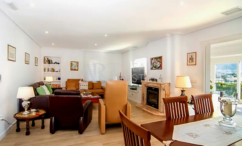 Resale - Villa - Alfas del Pí