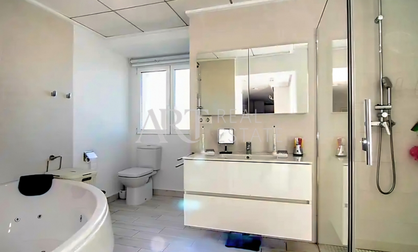 Resale - Villa - Alfas del Pí