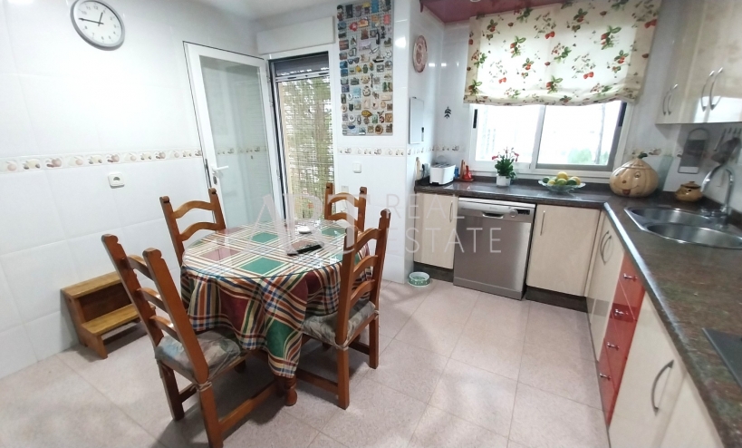 Resale - Villa - Albir
