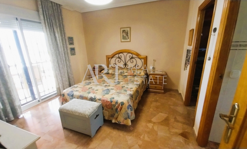 Resale - Villa - Albir