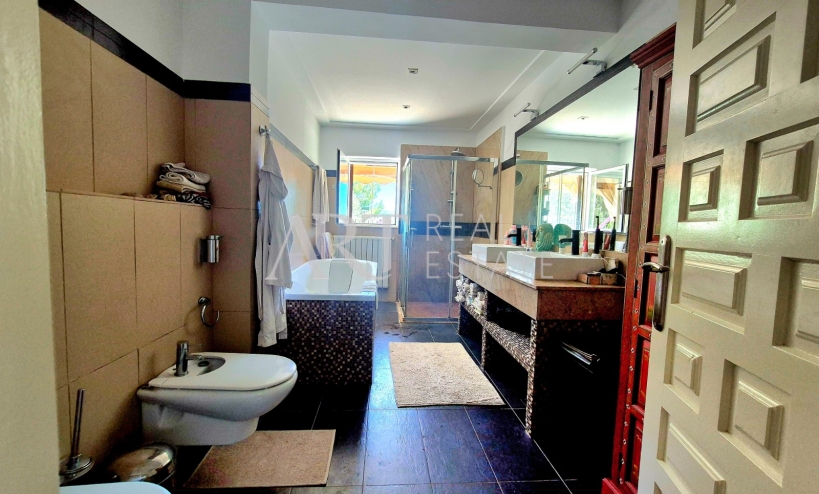 Resale - Villa - Alfas del Pí
