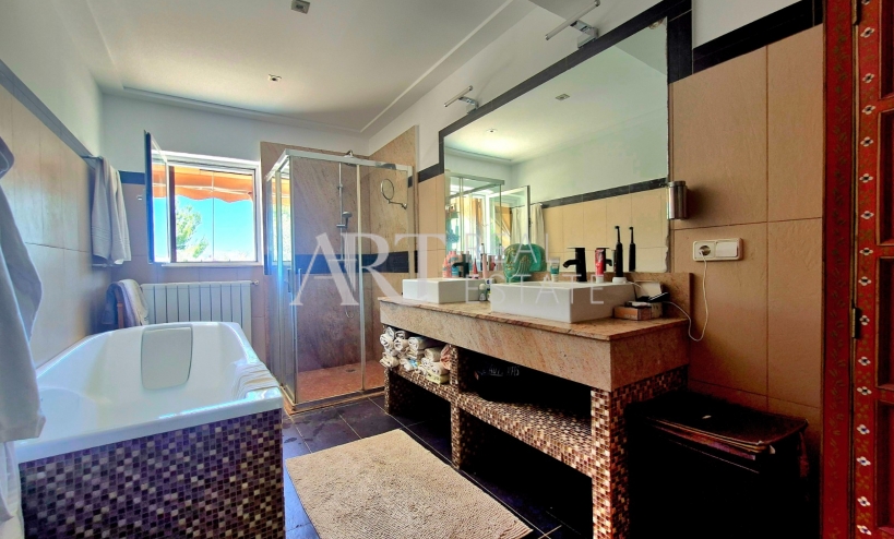 Resale - Villa - Alfas del Pí