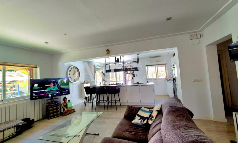 Resale - Villa - Alfas del Pí