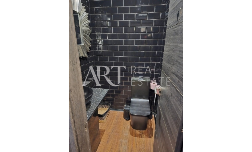 Resale - Commercial - Albir