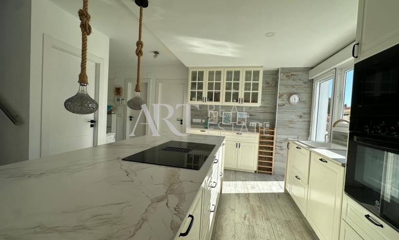 Resale - Villa - La Nucía