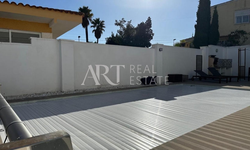 Resale - Villa - La Nucía