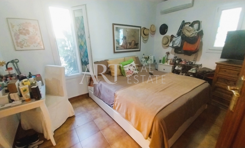 Resale - Villa - Altea