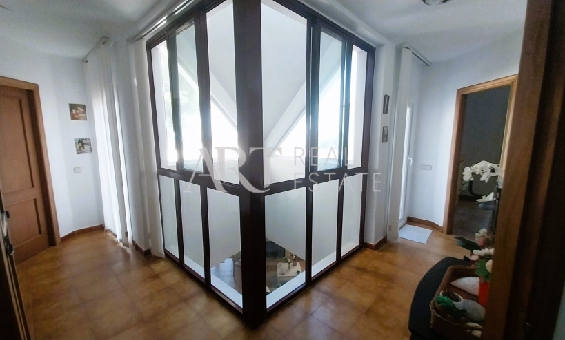 Resale - Villa - Altea