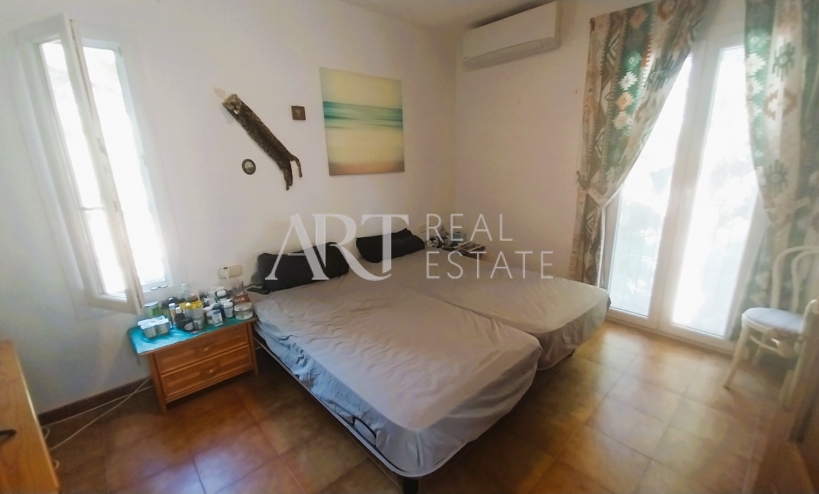Resale - Villa - Altea