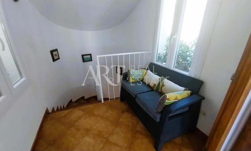 Resale - Villa - Altea