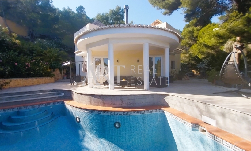 Resale - Villa - Altea