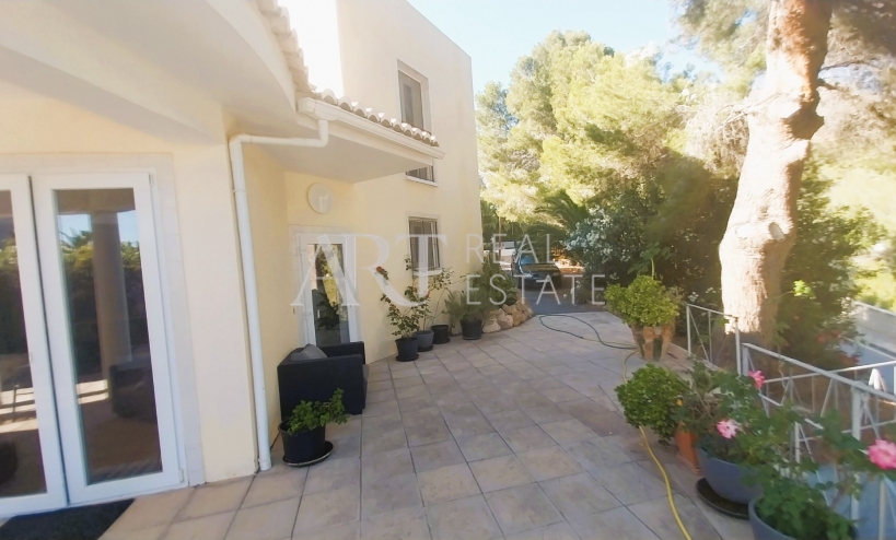 Resale - Villa - Altea