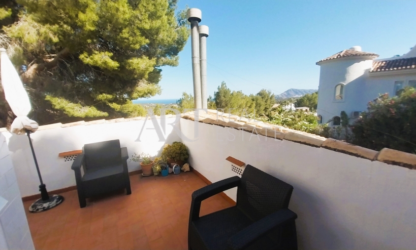 Resale - Villa - Altea