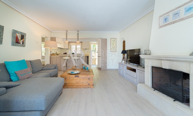 Resale - Villa - La Nucía