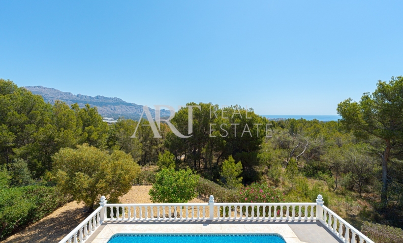 Resale - Villa - La Nucía