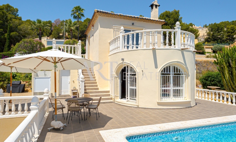 Resale - Villa - La Nucía