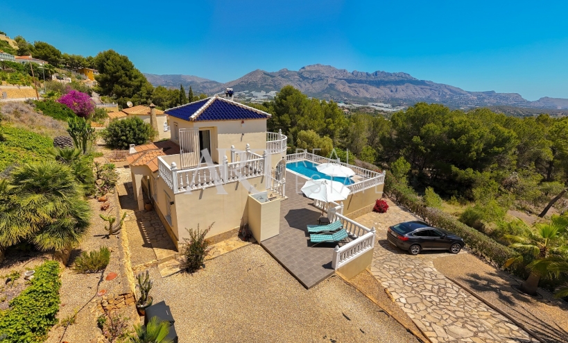 Resale - Villa - La Nucía