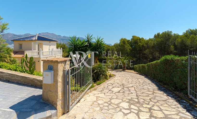 Resale - Villa - La Nucía
