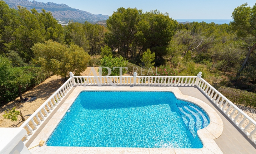 Resale - Villa - La Nucía