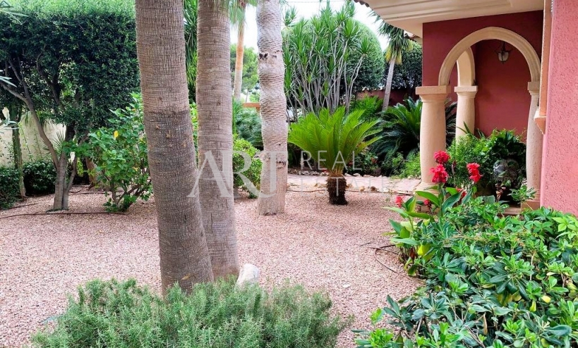 Videresalg - Villa - Altea