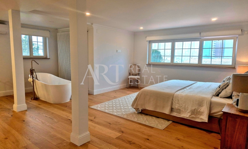 Resale - Villa - Benidorm