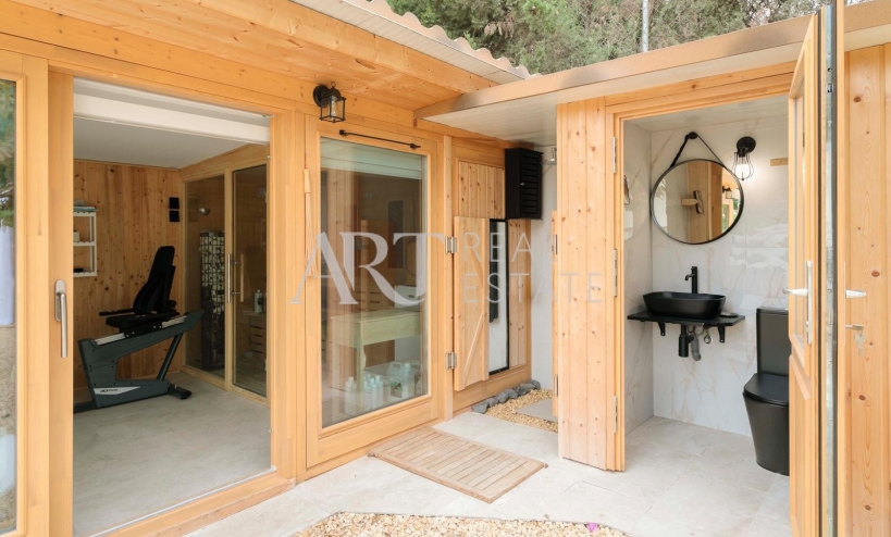 Resale - Villa - Benidorm
