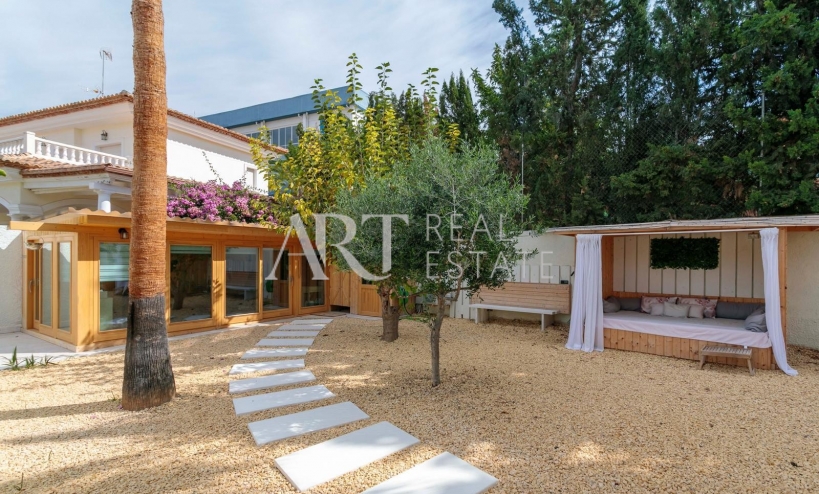 Resale - Villa - Benidorm