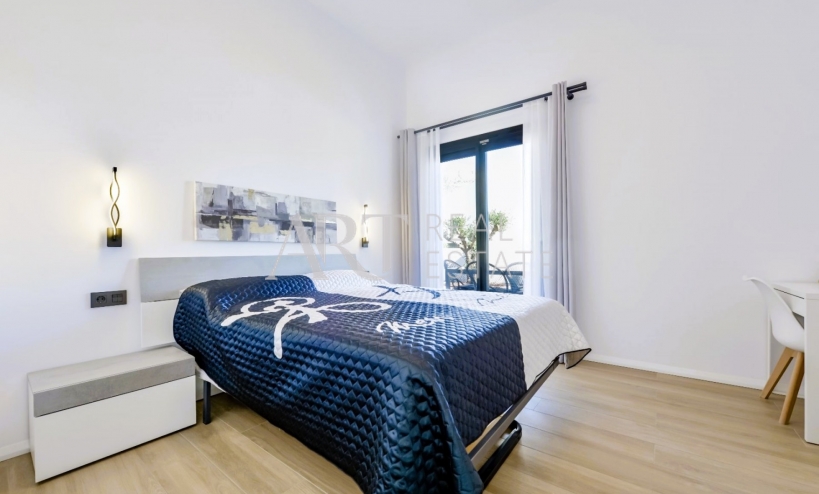 Videresalg - Villa - Altea