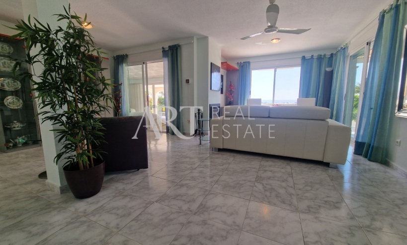 Resale - Villa - La Nucía