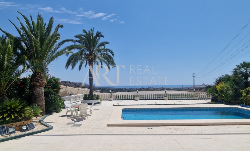 Resale - Villa - La Nucía