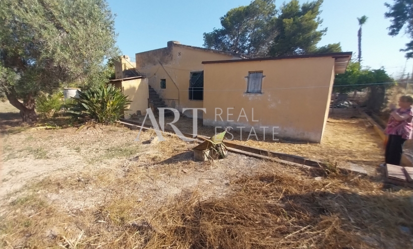 Resale - Villa - Benidorm