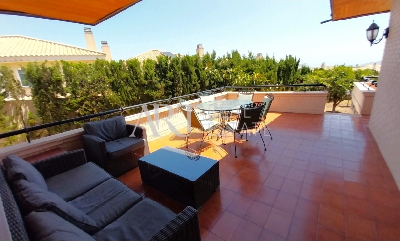 Resale - Villa - La Nucía