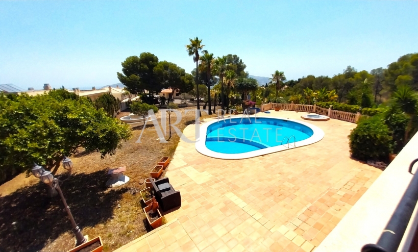 Resale - Villa - La Nucía